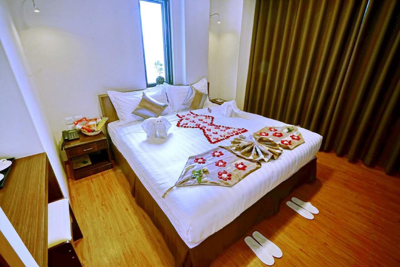 Sanctuary Hotel Mandalay Luaran gambar