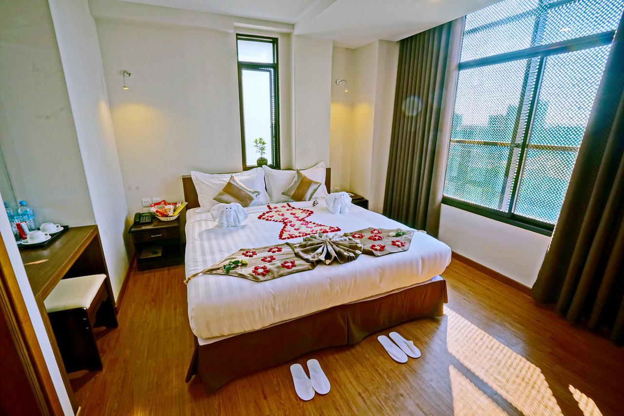 Sanctuary Hotel Mandalay Luaran gambar