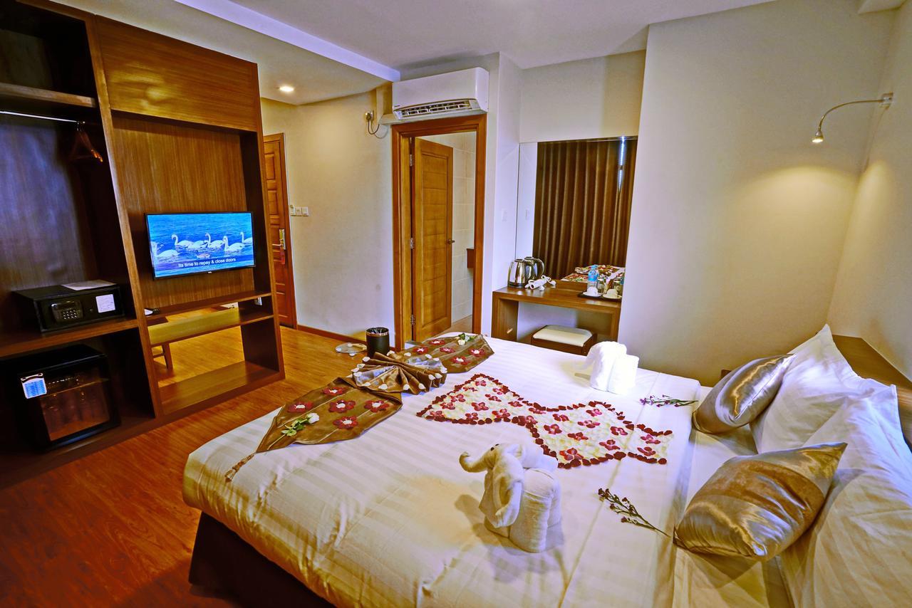 Sanctuary Hotel Mandalay Luaran gambar