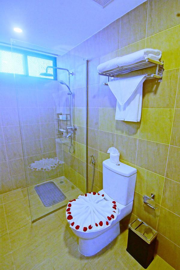 Sanctuary Hotel Mandalay Luaran gambar