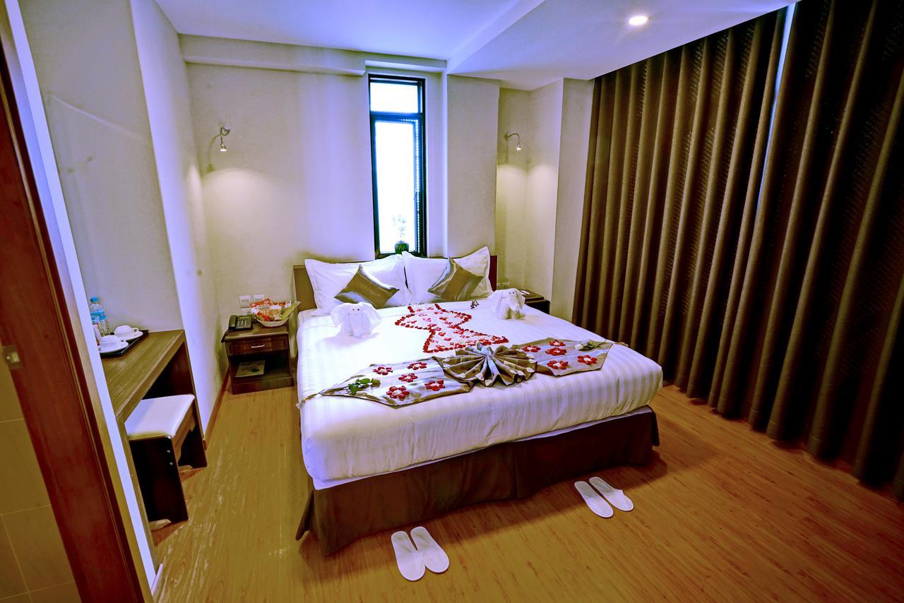 Sanctuary Hotel Mandalay Luaran gambar