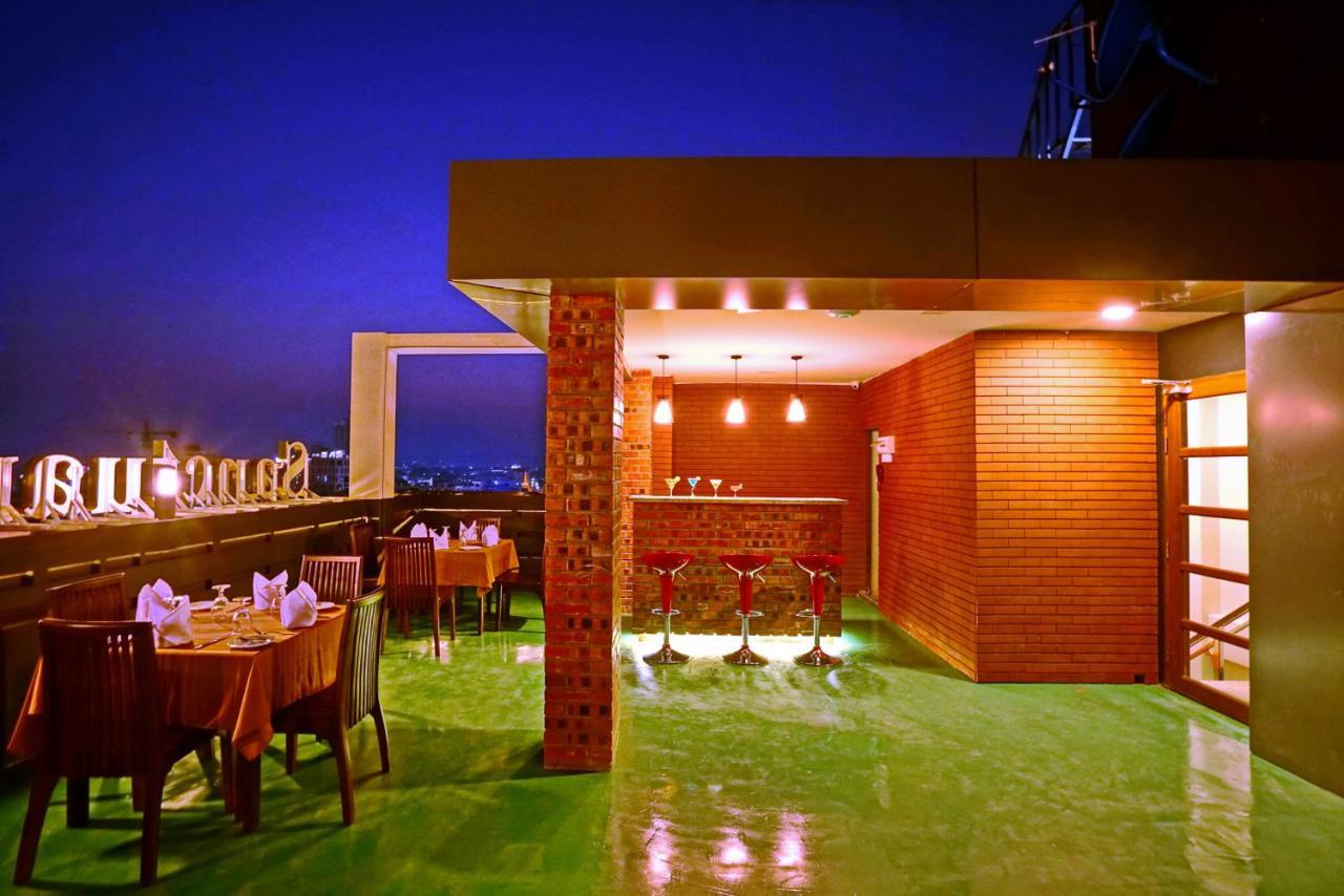 Sanctuary Hotel Mandalay Luaran gambar