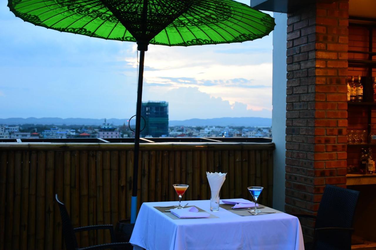 Sanctuary Hotel Mandalay Luaran gambar